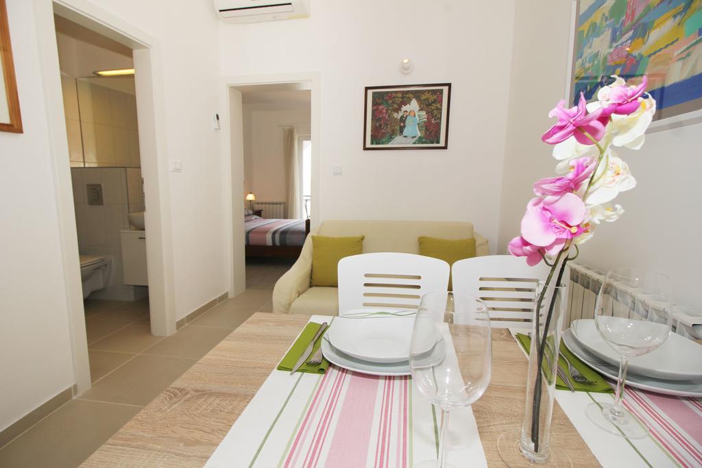 Apartments Aurelia Baška Voda 部屋 写真