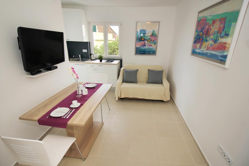 Apartments Aurelia Baška Voda 部屋 写真